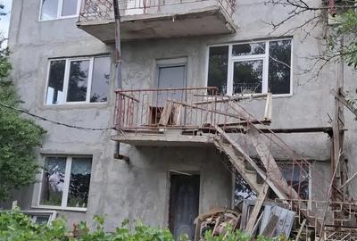 Vand casa la rosu cu 1000m patra?i - 3