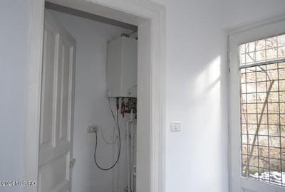Pitesti - Targul din Vale - Birouri de inchiriat la etaj, 163 mp utili! - 16