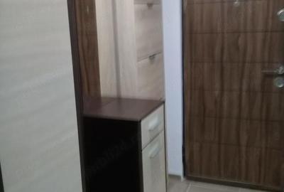 Apartament cu 3 camere semidecomandat în Central - 6