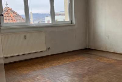 Apartament cu 3 camere decomandat în Grigorescu - 1