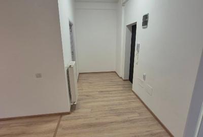 Inchiriez garsoniera pretabil birou,salon... - 1