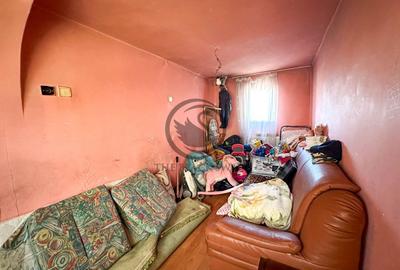 Casă cu 5 camere cu Teren 984 Mp în Blejoi - 12