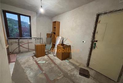 Apartament cu 3 camere decomandat în Șuncuiuș - 5