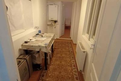 Casă cu 4 camere în Central - 6