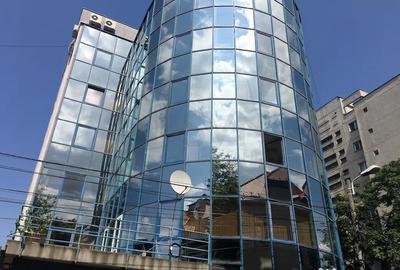 Spațiu comercial, de 2,530 mp, în Victoriei - 2