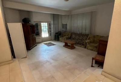 Casă cu 7 camere cu Teren 518 Mp în Mamaia - 6