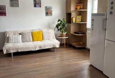 Apartament cu 3 camere decomandat, mobilat în Mihai Viteazul