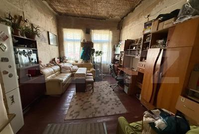 Apartament cu 2 camere semidecomandat în Central - 1