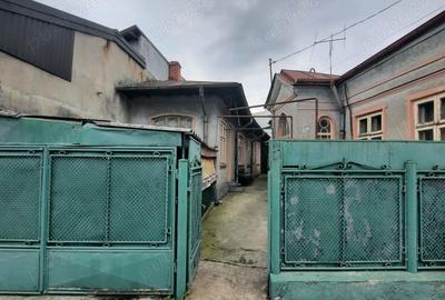 Casă cu 4 camere în Poștei - Bucov - 5