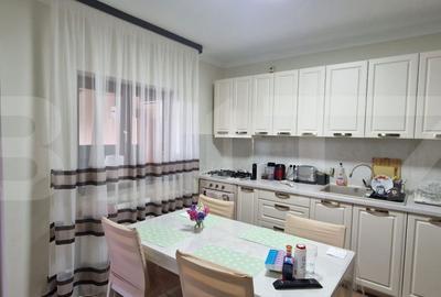 Casă cu 4 camere în Șimnicu de Jos - 6