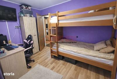 Apartament cu 3 camere semidecomandat în Giurgiului - 1