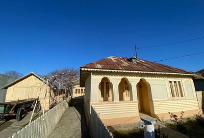 Casă cu 4 camere în Gropeni - 2