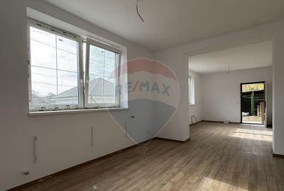 Casa complet renovata la interior in cartierul Vitrometan - 3