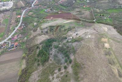 Teren de vanzare - 207.000 mp in Benesat, cu panorama  spectaculoasa. - 2