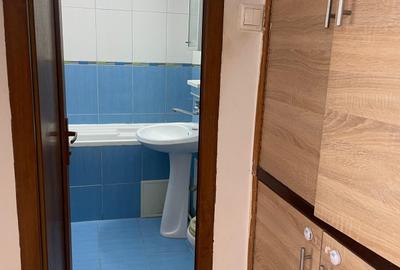 Apartament 2 camere decomandat - zona Dacia - 400 euro/luna (Cod E2) - 11