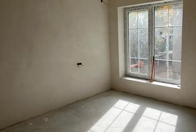 Casă cu 5 camere în Central - 2