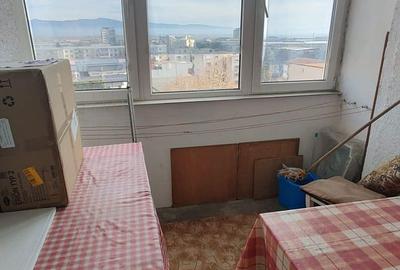 Apartament cu 3 camere decomandat în Decebal - 3