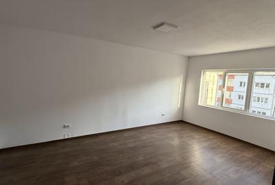 Apartament cu 2 camere decomandat în Central - 4