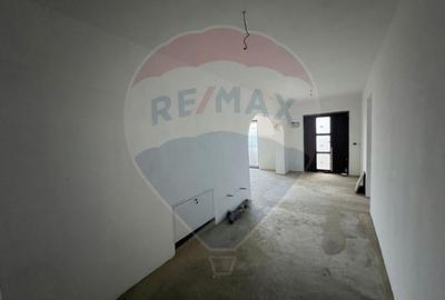 Casă cu 4 camere cu Teren 1154 Mp în Răchitosu - 7
