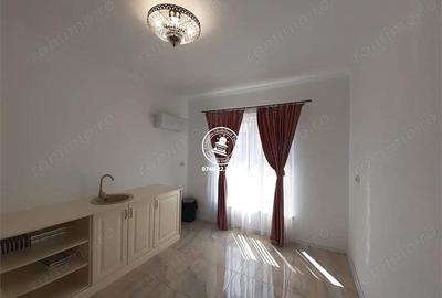 Casă cu Teren 336 Mp în Central - 10