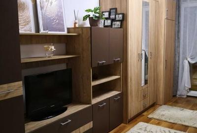 Garsonieră vis-a-vis de metrou Titan, mobilată complet, etaj 4/10 - 3