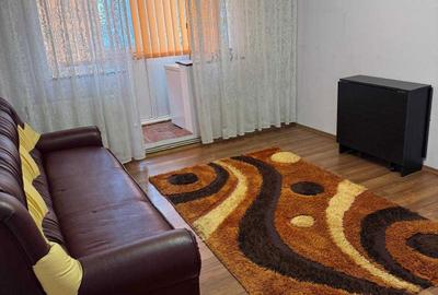 Apartament cu 3 camere semidecomandat în Central - 2