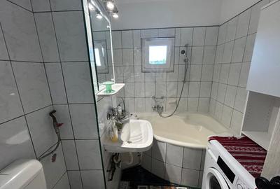 Apartament cu 4 camere decomandat, mobilat în Malu Roșu - 10