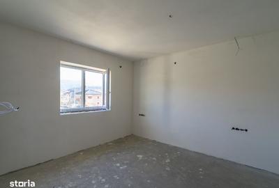 Casă cu 4 camere cu Teren 235 Mp în Central - 2