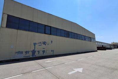 Spațiu industrial, de 6,500 mp, în Central - 2