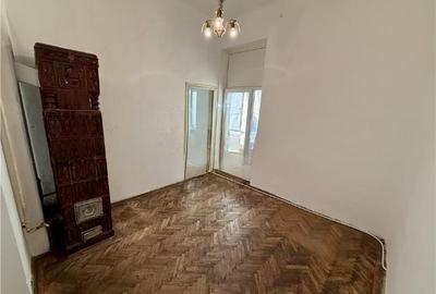 Apartament cu 2 camere decomandat în Universitate - 3