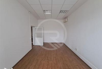 Spațiu comercial, de 1,500 mp, în Gruia - 9