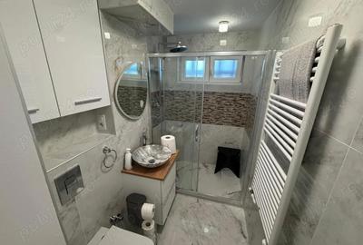 Apartament cu 3 camere semidecomandat în Central - 6