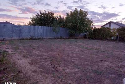 Teren de 900 mp, în Braniștea - 2