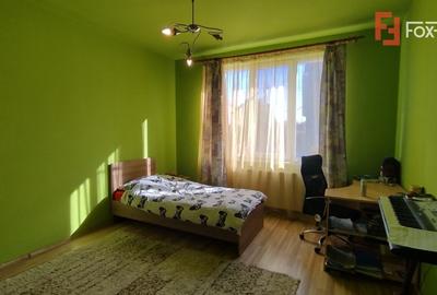 Casă individuală cu 8 camere cu Canalizare în Săcălaz - 4