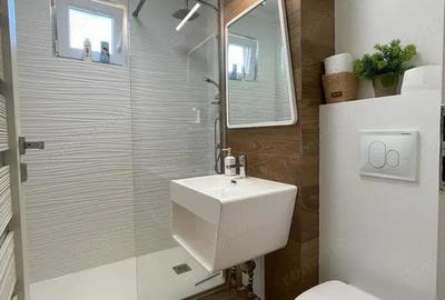 Apartament cu 3 camere în Medicină