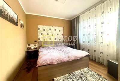 Apartament cu 3 camere semidecomandat, mobilat în Alecu Russo - 9