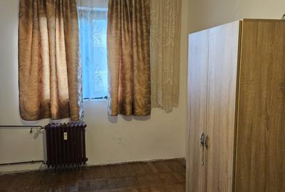 Apartament trei camere la intersectia Spitalului Judetean cu Girocului - 4