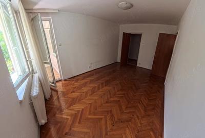 Apartament cu 3 camere semidecomandat în Titan - 5