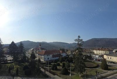 Apartament cu 3 camere decomandat în Central - 8