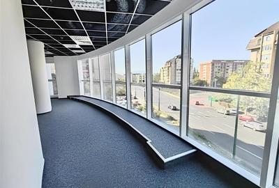 Birou, 387 mp în Centrul Civic