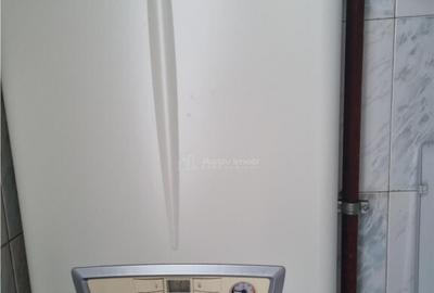 Apartament 3 cam renovat et 3 din 4 zona F-uri - 10