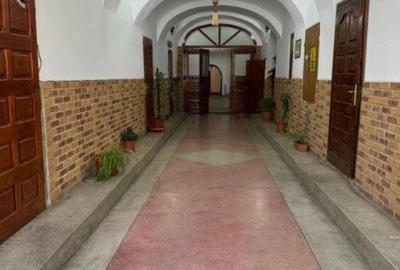 Spațiu comercial, de 1,300 mp, în Siret - 9