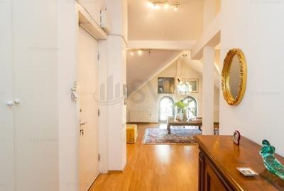 Apartament cu 2 camere semidecomandat, mobilat în P-ța Universității - 4