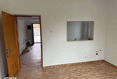 Casă cu 9 camere cu Canalizare în Drumul Taberei - 2