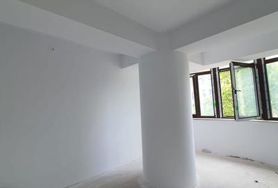 Apartament cu 3 camere în Eminescu - 15