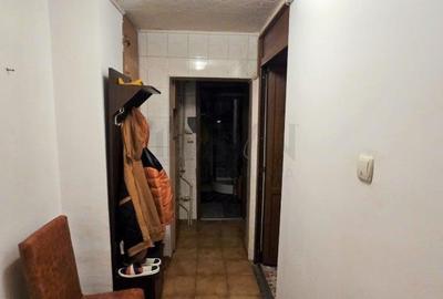 Apartament cu 4 camere semidecomandat în Crângași - 8