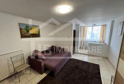 Garsonieră decomandată în Dacia - 1