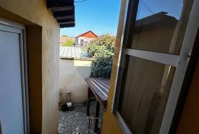 Casă cu 3 camere cu Teren 268 Mp în Malu Mare - 1