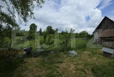 Casă cu 4 camere cu Teren 2000 Mp în Central - 2