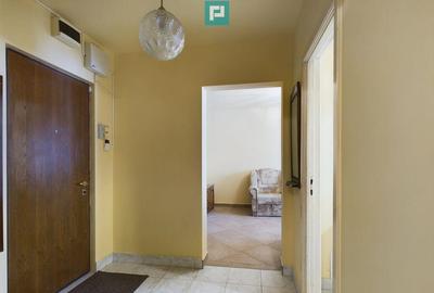 Apartament cu 3 camere, etaj intermediar - 17